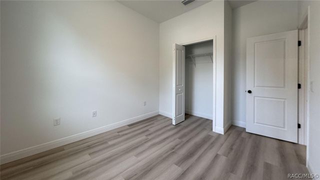 9481 N Stafford Drive, Citrus Springs, FL 34433