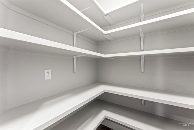 4878 N Botticelli Avenue, Meridian, ID 83646