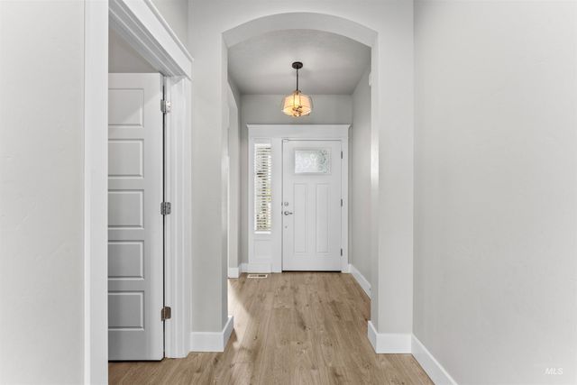 4878 N Botticelli Avenue, Meridian, ID 83646