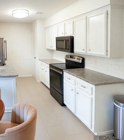 13824 Rampart Ct, Baton Rouge, LA 70810