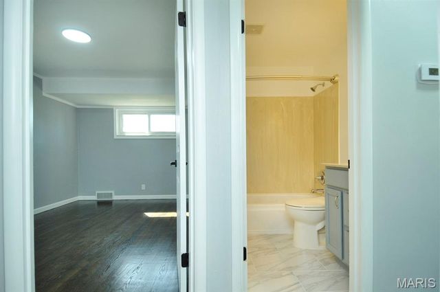 9816 Lakeford Lane, Unincorporated, MO 63123