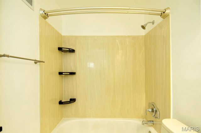 9816 Lakeford Lane, Unincorporated, MO 63123