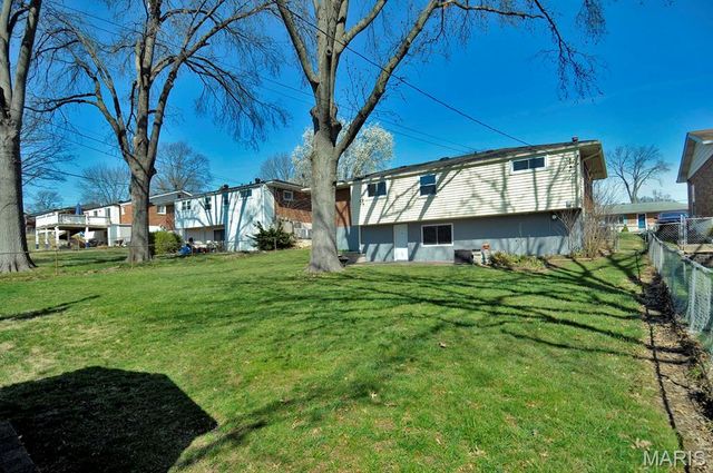 9816 Lakeford Lane, Unincorporated, MO 63123