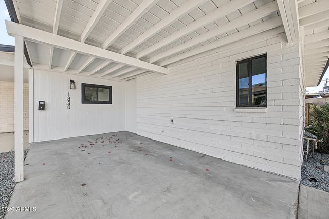 1330 E CATALINA Drive, Phoenix, AZ 85014