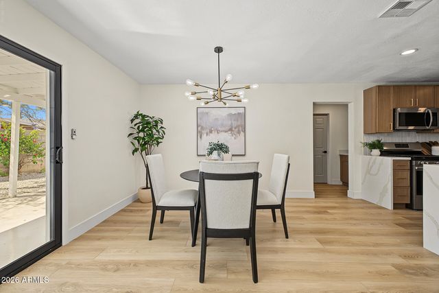 1330 E CATALINA Drive, Phoenix, AZ 85014