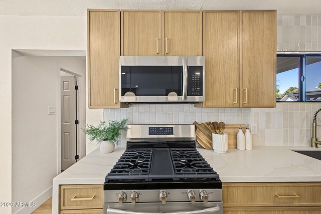 1330 E CATALINA Drive, Phoenix, AZ 85014