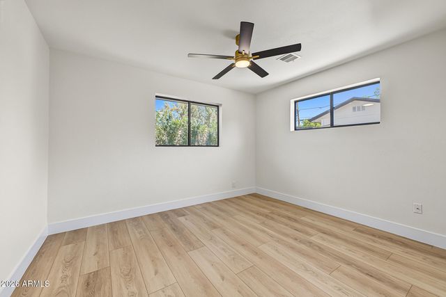 1330 E CATALINA Drive, Phoenix, AZ 85014