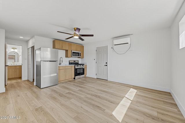 1330 E CATALINA Drive, Phoenix, AZ 85014