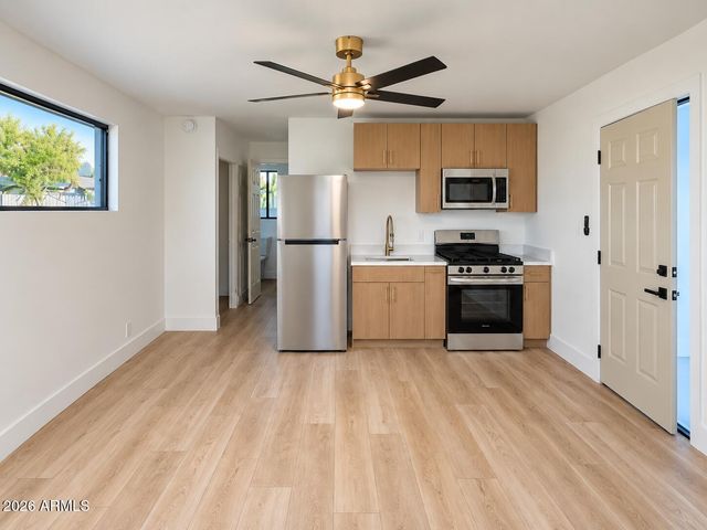 1330 E CATALINA Drive, Phoenix, AZ 85014