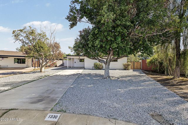 1330 E CATALINA Drive, Phoenix, AZ 85014