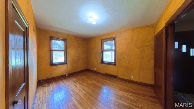 317 Roosevelt Street, Lebanon, IL 62254