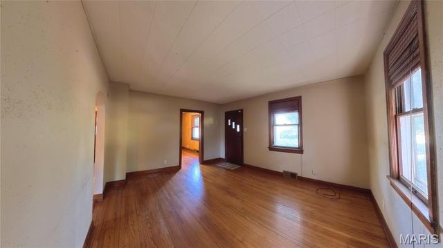 317 Roosevelt Street, Lebanon, IL 62254