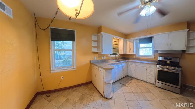 317 Roosevelt Street, Lebanon, IL 62254
