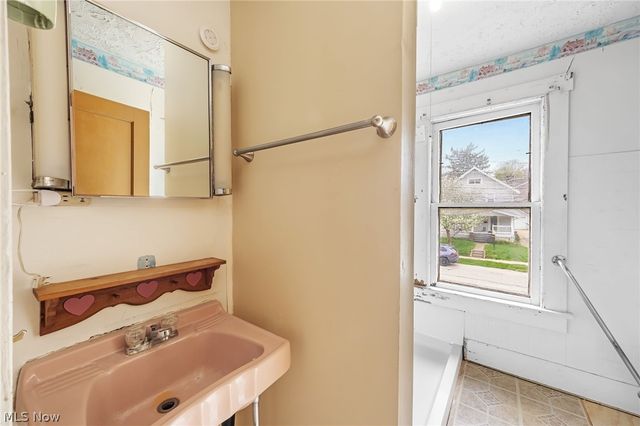 46 N State Street, Rittman, OH 44270