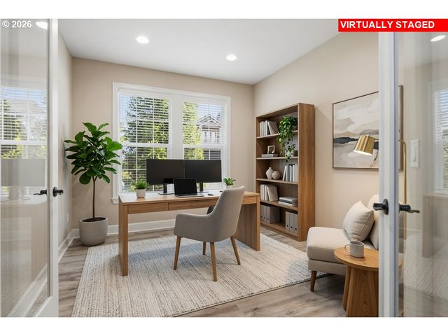 5832 Nw BANNISTER Dr, Portland, OR 97229