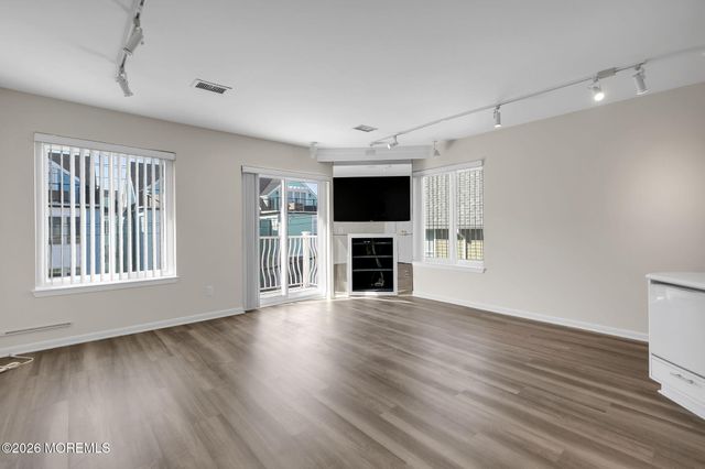 5 River Street, Sea Bright, NJ 07760