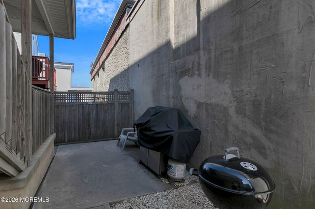 5 River Street, Sea Bright, NJ 07760