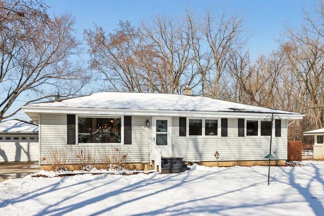 6751 S 111th STREET, Franklin, WI 53132