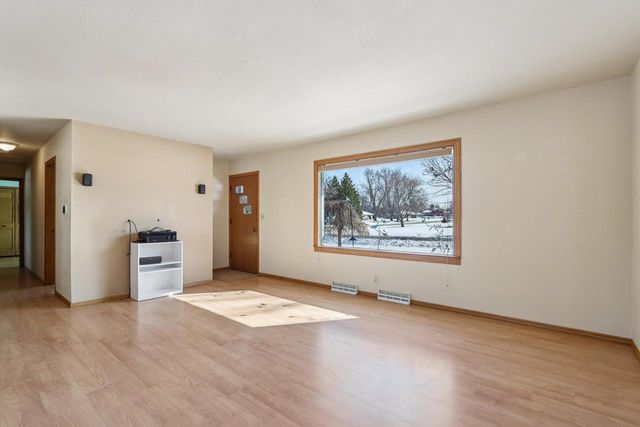 6751 S 111th STREET, Franklin, WI 53132