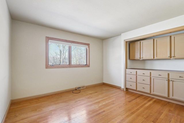 6751 S 111th STREET, Franklin, WI 53132