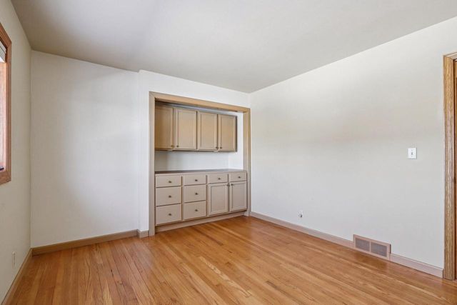 6751 S 111th STREET, Franklin, WI 53132