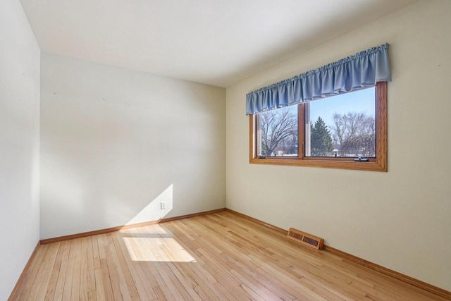 6751 S 111th STREET, Franklin, WI 53132