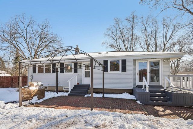 6751 S 111th STREET, Franklin, WI 53132