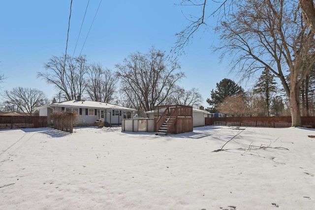 6751 S 111th STREET, Franklin, WI 53132