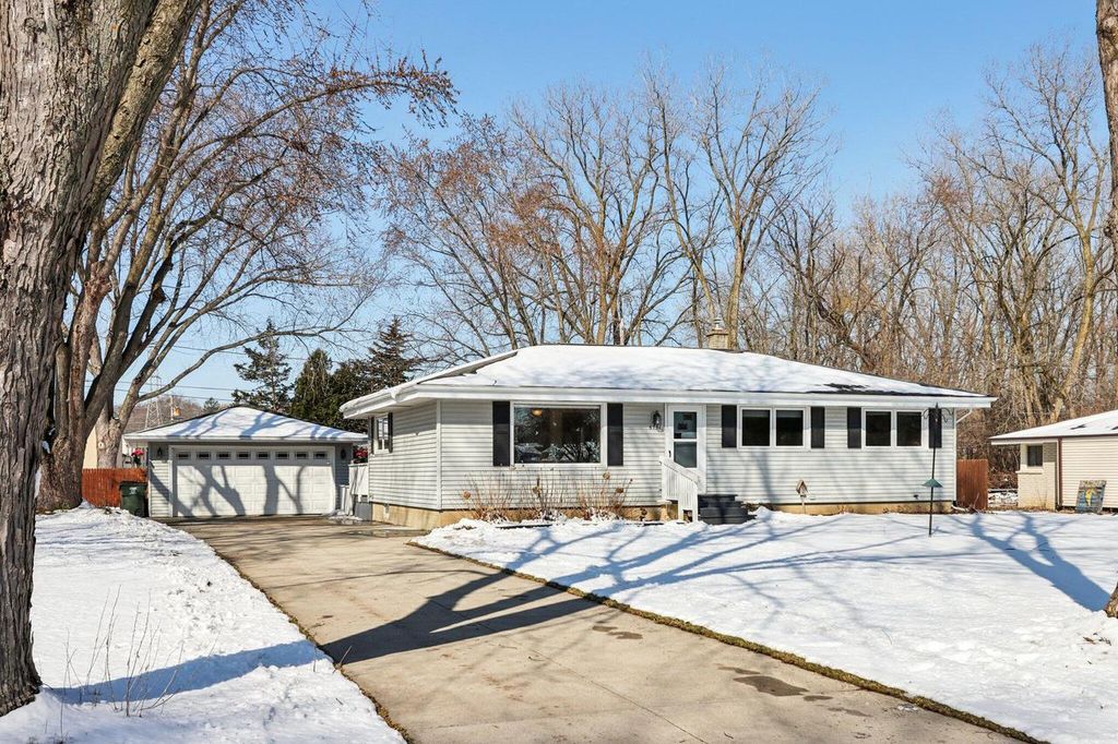 6751 S 111th STREET, Franklin, WI 53132