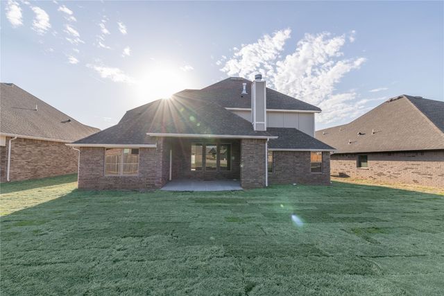 11620 Grace Boulevard, Yukon, OK 73099