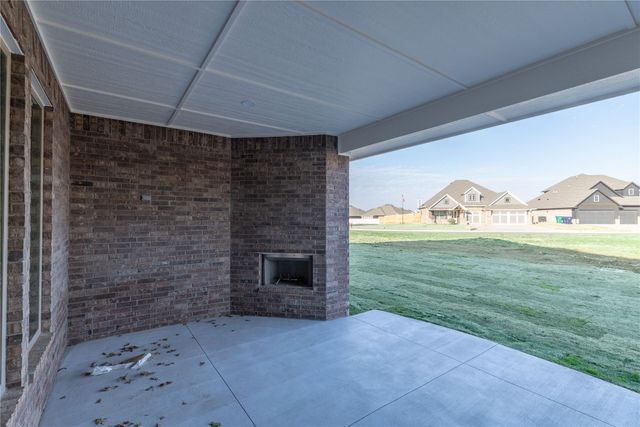 11620 Grace Boulevard, Yukon, OK 73099