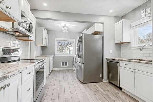 217 Peart Avenue, Irondequoit, NY 14622