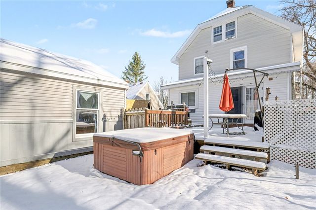 217 Peart Avenue, Irondequoit, NY 14622