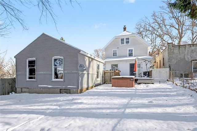 217 Peart Avenue, Irondequoit, NY 14622