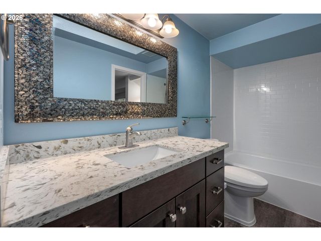 2960 Se 5TH St, Gresham, OR 97080