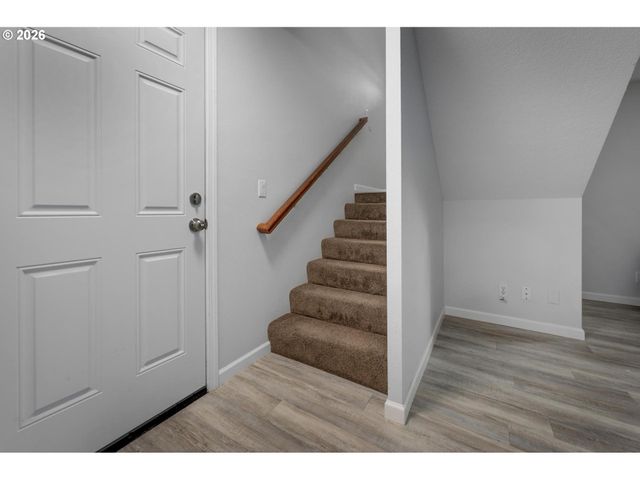 2960 Se 5TH St, Gresham, OR 97080