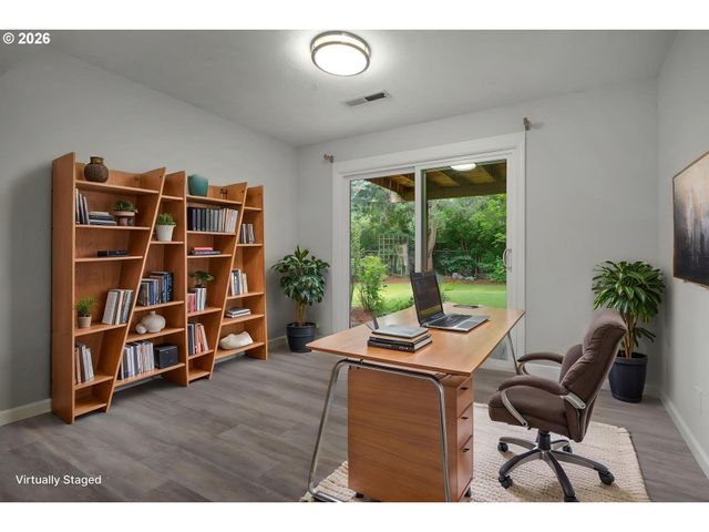 2960 Se 5TH St, Gresham, OR 97080