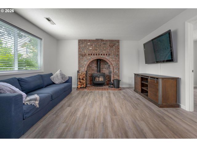 2960 Se 5TH St, Gresham, OR 97080