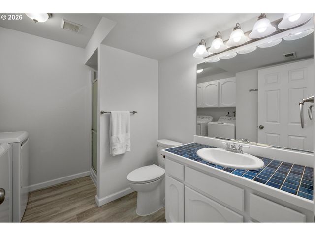 2960 Se 5TH St, Gresham, OR 97080