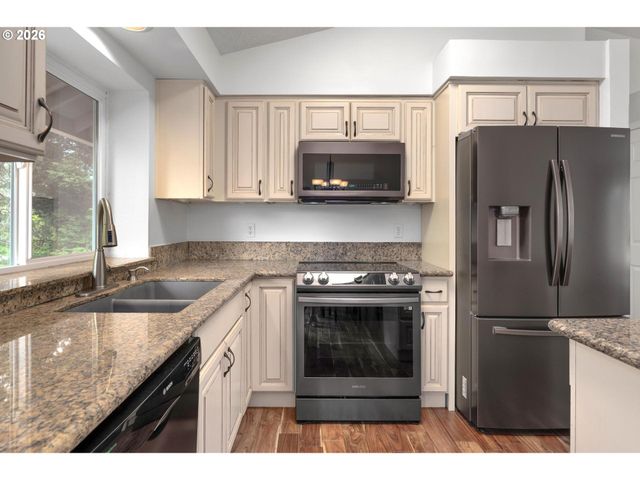 2960 Se 5TH St, Gresham, OR 97080