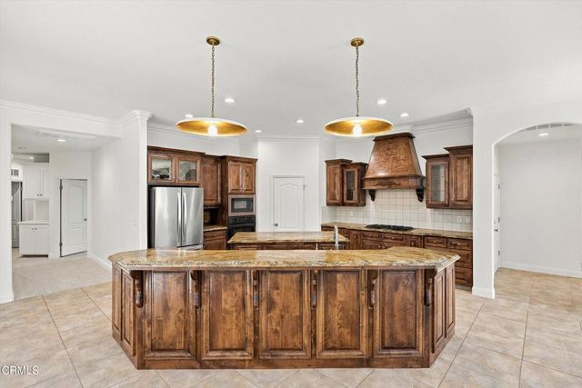 1910 Heaton Street, Bakersfield, CA 93311