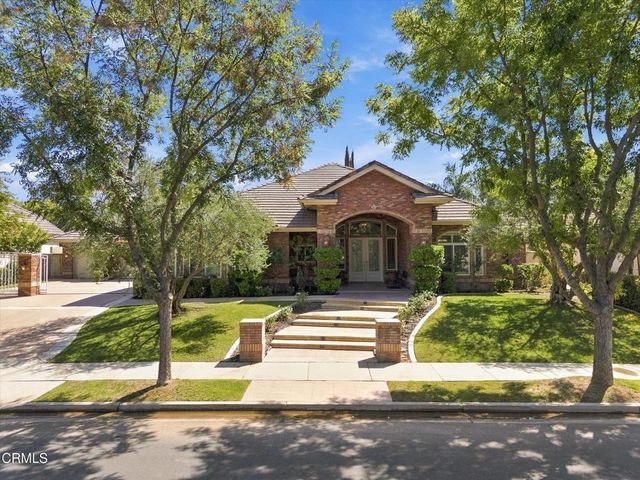 1910 Heaton Street, Bakersfield, CA 93311
