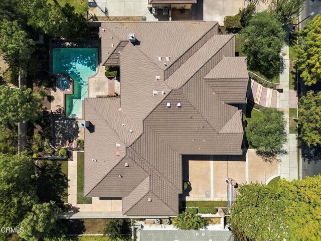 1910 Heaton Street, Bakersfield, CA 93311
