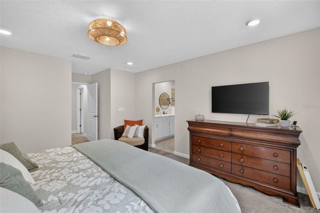 5710 ALENLON WAY, Mount Dora, FL 32757