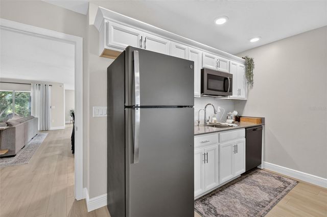 5710 ALENLON WAY, Mount Dora, FL 32757