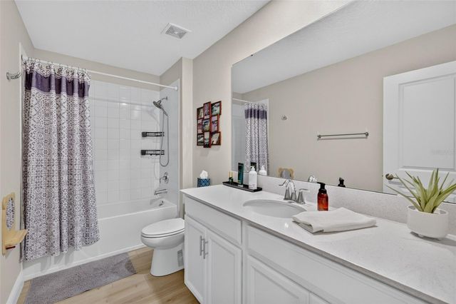 5710 ALENLON WAY, Mount Dora, FL 32757