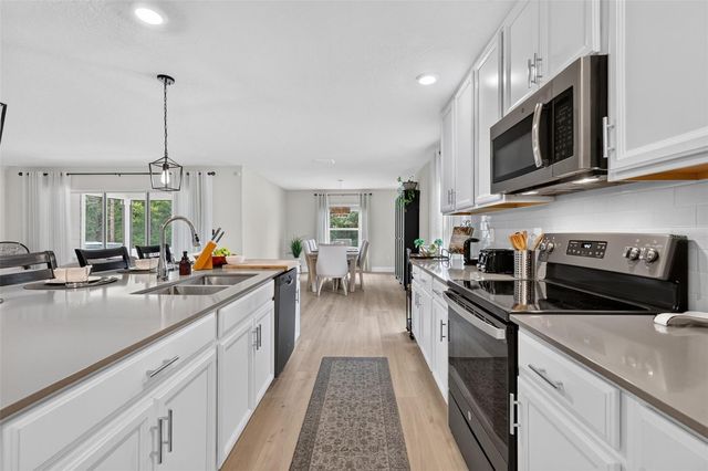 5710 ALENLON WAY, Mount Dora, FL 32757