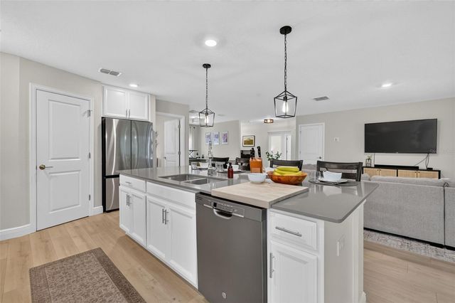 5710 ALENLON WAY, Mount Dora, FL 32757