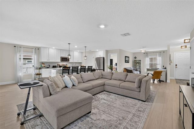 5710 ALENLON WAY, Mount Dora, FL 32757