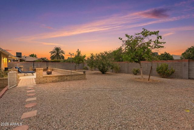 11016 W MEADE Drive, Sun City, AZ 85351